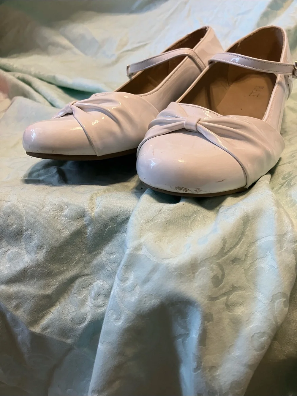 The Children's Place White Patent Mary Jane Flats with Knot Detail